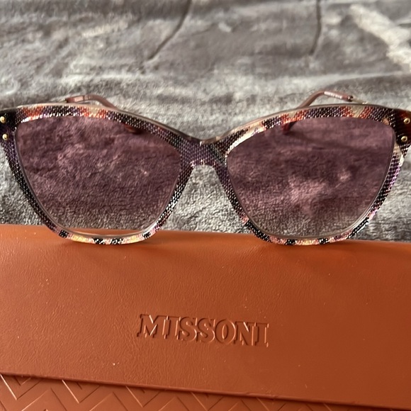New MISSONI  sunglasses $120 - Picture 2 of 8
